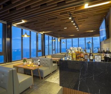 Top 5 Khách Sạn Có Sky Bar Đà Nẵng Đẹp Nhất 