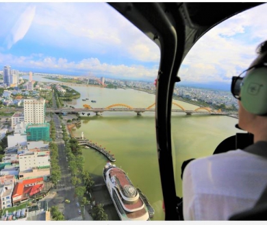 Du khách hào hứng lần đầu trải nghiệm ngắm Đà Nẵng từ trên cao